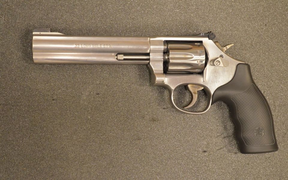 Smith & Wesson 617-6 K-22