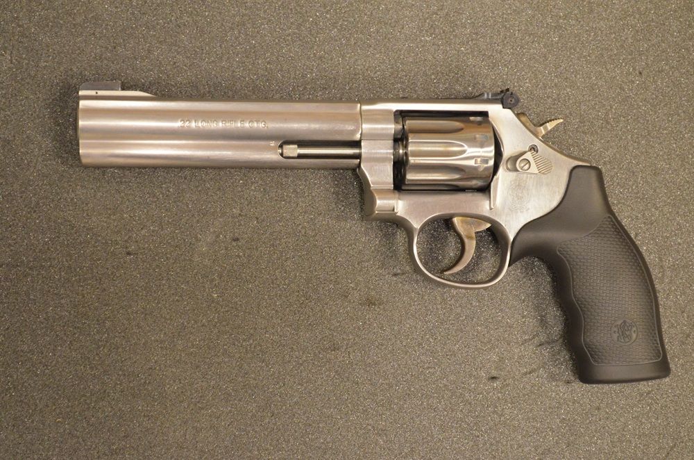Smith & Wesson 617-6 K-22